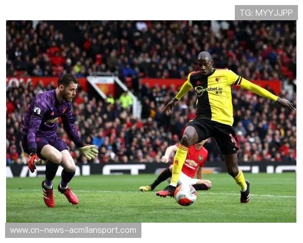 上海申花直塞连连穿透中路屏障 上海申花直塞连连穿透中路屏障