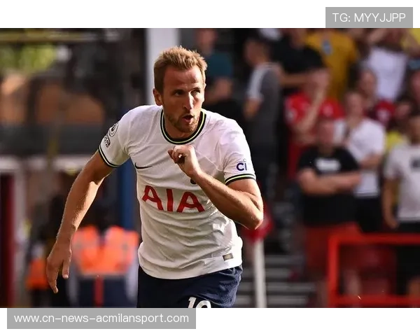 凯恩背身做球让热刺完成完美转移 凯恩背身做球让热刺完成完美转移