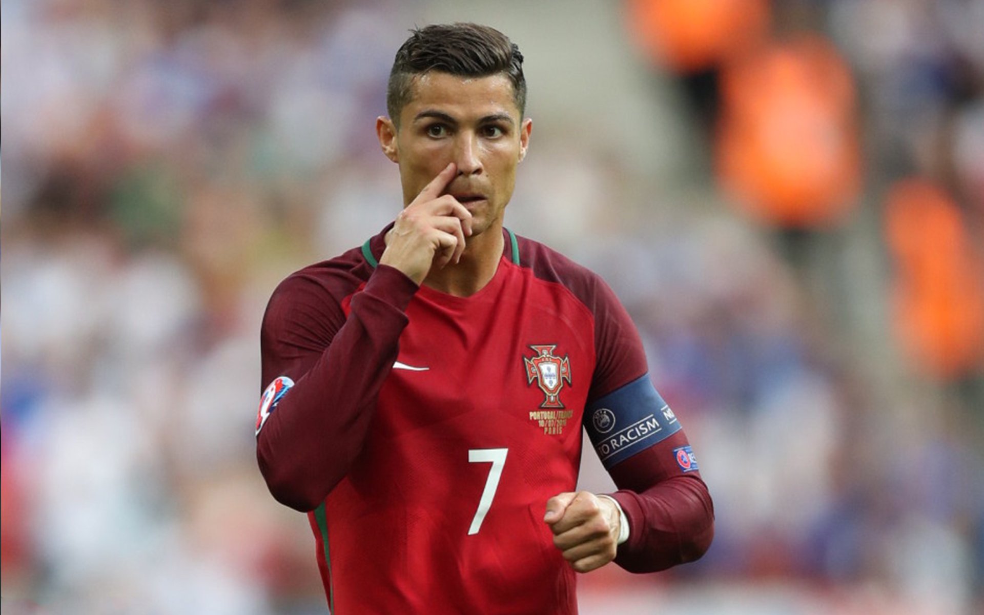 中国足球联赛设立球员家属观赛体验服务通道，2021中国足球全家福高清