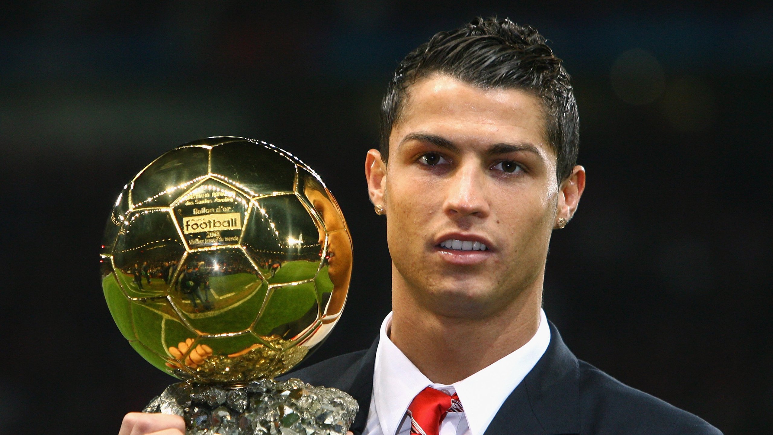 德甲攻势狂飙：攻防快节奏，场面火爆，德甲打法